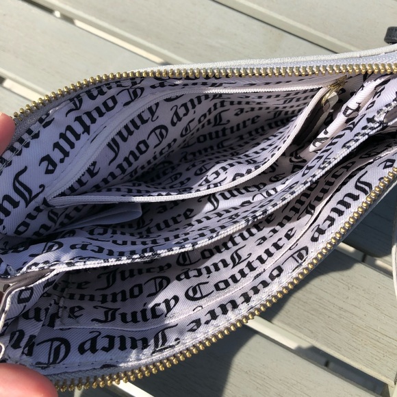 Side Juicy Couture Purse cute for traveling since it’s small. Great condition - Picture 2 of 2